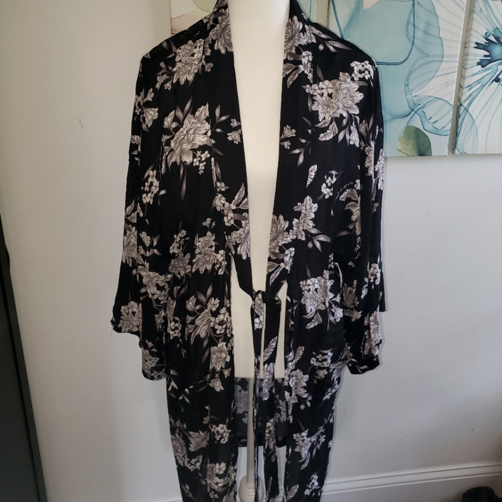 SPIRITUAL GANGSTER KIMONO